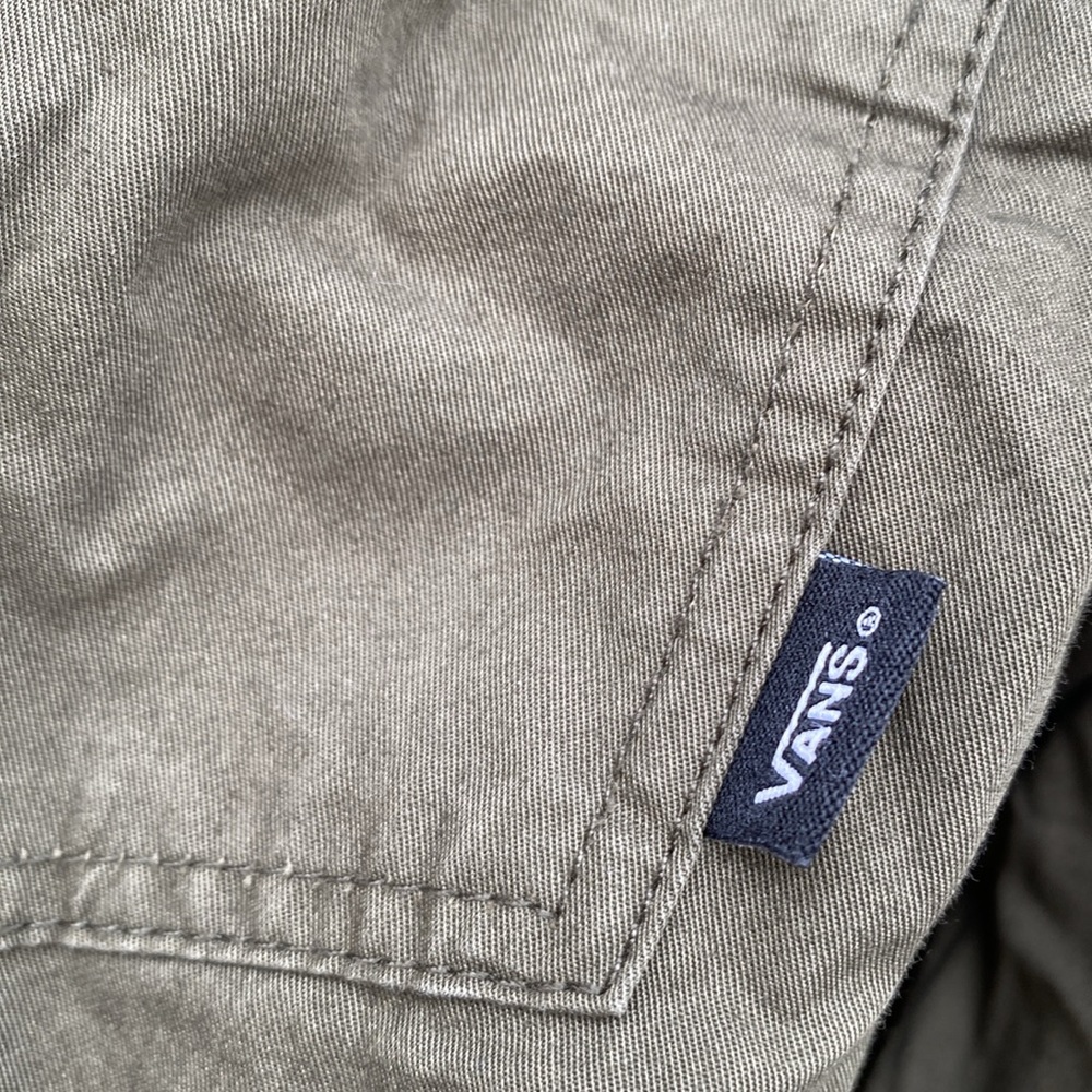 🧥 - Picture 7 of 12